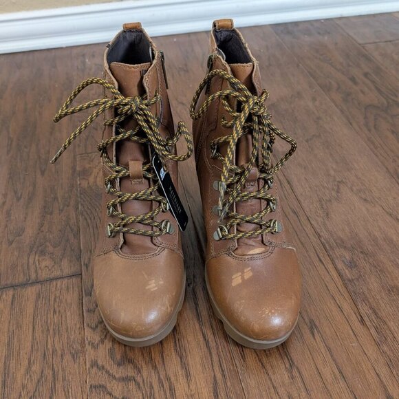 NWT Sorel Joan Uptown Lace up Distressed Leather Wedge Heel Booties sz 8 - Picture 3 of 6